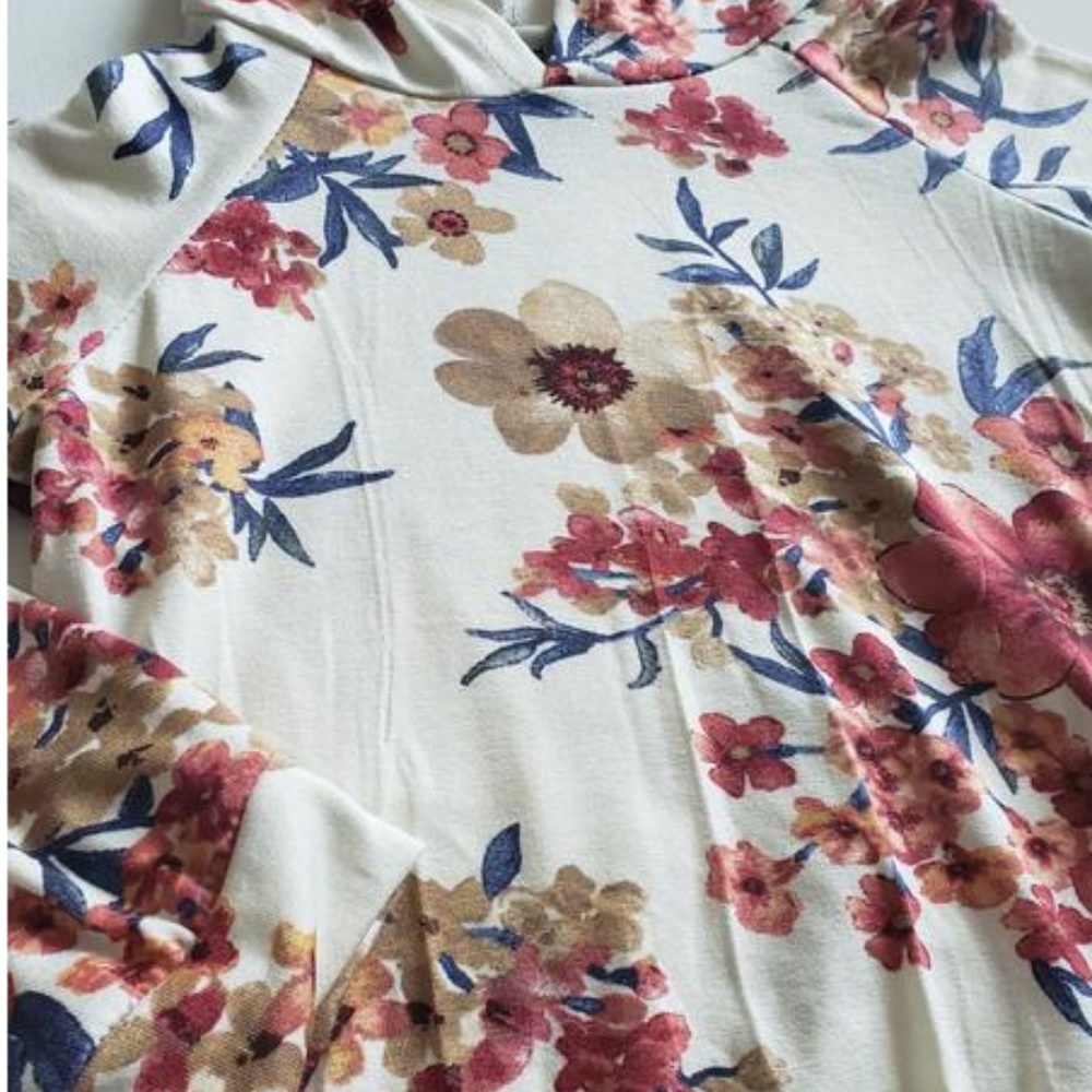 Floral Pullover - Picture 2 of 2
